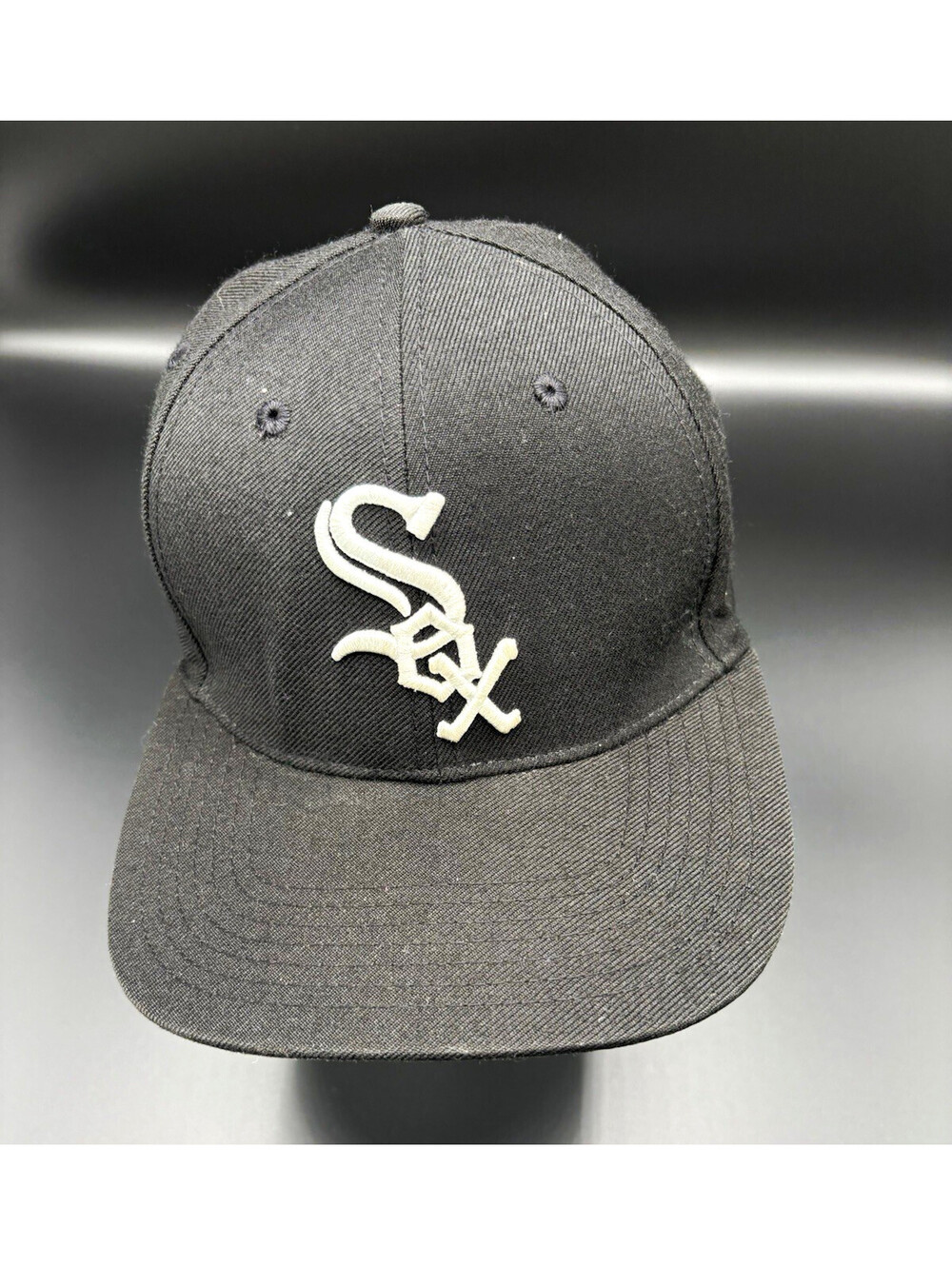 BCBGeneration Chicago White Sox Black Adjustable Baseball Cap Hat One Size